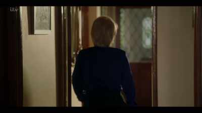 - Don't be so soft, woman.
- I know, in my heart... - A Confession