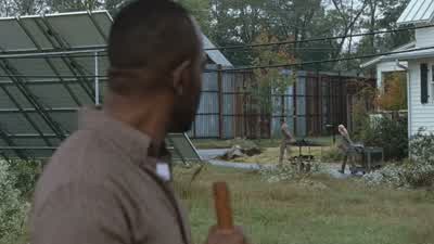 Don't come after me, please. - The Walking Dead