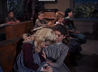 Don't cry, Mary Ann.
They won't hurt us. - The Virginian