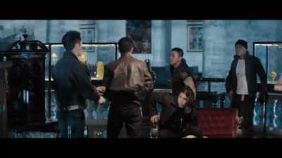 -Don't you dare!
-[Hua'er] Sang Yu… - Super Me