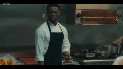 Don't eat food during service,
please. - Boiling Point