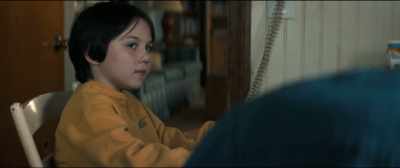 -Don't eat that.
-What are you talking about? It's gonna get cold. - American Woman