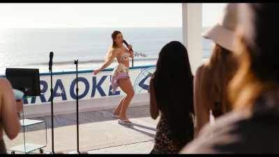 ♪ Don't ever look back ♪ - He's All That