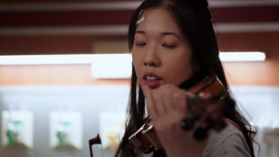 Don't focus on the sound. - Chicago Med