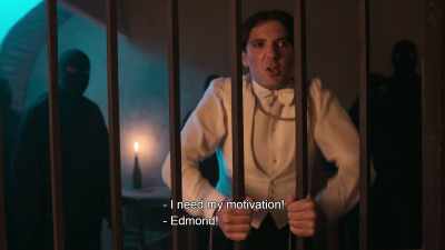 - Don't focus on the step.
- Yeah, that's what I'm trying to do, - Irma Vep