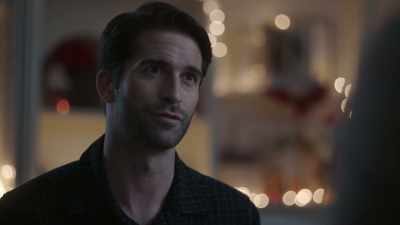 Don't get me wrong,
I love to play pretend-- - The Holiday Exchange