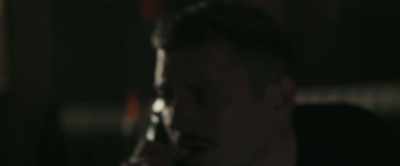- Don't go.
- [Gladys] Please don't call me - Come to Daddy