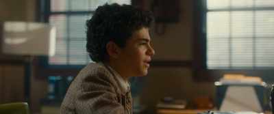 - Don't you have a boy on the inside?
- Not anymore. He kept getting grounded. - The Kid Detective