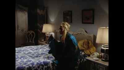 - Don't you have a lock on this door?
- What's out there? - Kolchak: The Night Stalker