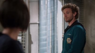 Don't you have a murder
to solve, - Bones