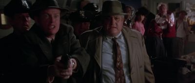 Don't jump or I'll shoot - Radioland Murders