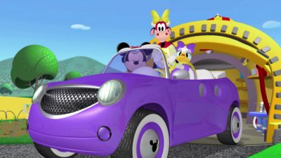 Don't you just love secret spy gadgets? - Mickey Mouse Clubhouse