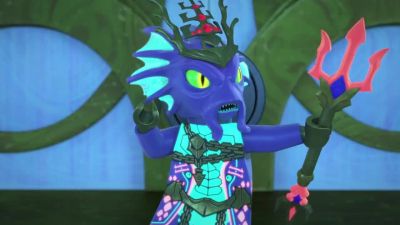 Don't just stand there, they're getting away! - Ninjago: Masters of Spinjitzu
