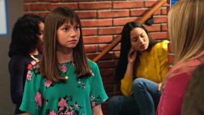 -Don't know what could be more important.
-You don't know where she is? - No Good Nick