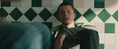 Don't let him do that, Charlie. - Finestkind