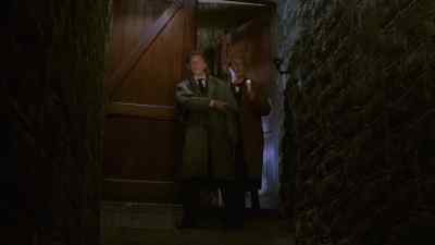 Don't let that door... - The Private Eyes
