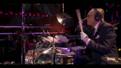 ♪ Don't let the sun go down on me ♪ - Elton John Live: Farewell from Dodger Stadium