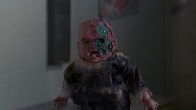 Don't look how - Demonic Toys