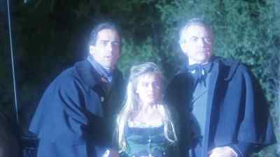 - Don't look!
- No, I need to see. - The Haunting of Morella