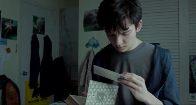 Don't mind me. - Miss Peregrine's Home for Peculiar Children