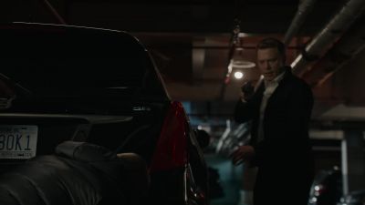 Don't move. I'm FBI. - The Blacklist