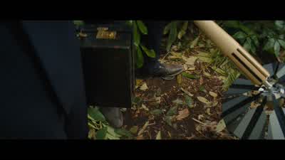 Don't move. - Kingsman: The Golden Circle