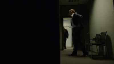 Don't move. - Absentia