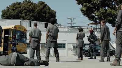 Don't move. - Colony