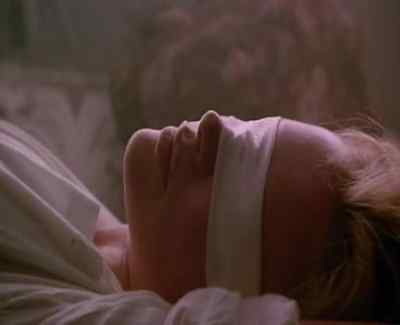 Don't move. - 9½ Weeks