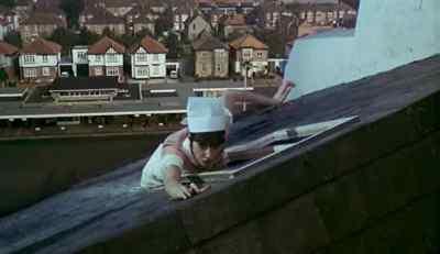 Don't move. - Carry On Doctor
