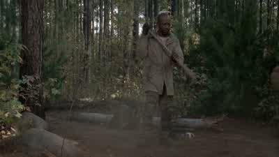 Don't move. - The Walking Dead