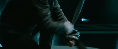 Don't move. - Star Trek Into Darkness