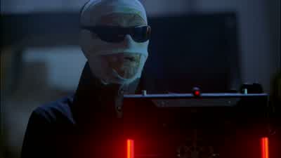Don't move. - Fringe
