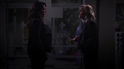 Don't move. - Grey's Anatomy