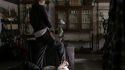 Don't move. - Sons of Anarchy