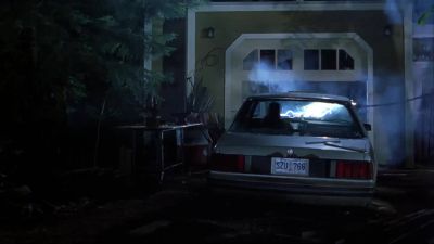 Don't move. Stay there. - Final Destination