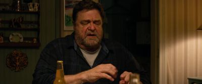 Don't open that door - 10 Cloverfield Lane