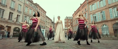 Don't pose like James Bond - Waltair Veerayya
