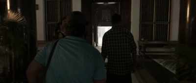 'Don't pull, it hurts, akka' - Vikram