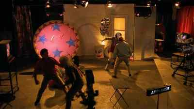 - Don't you push me! - Shakes the Clown