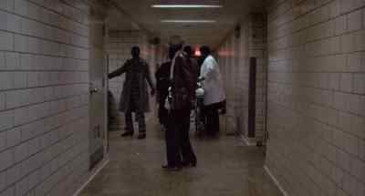 Don't
shoot first... - Hell Up in Harlem