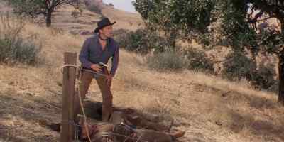 - Don't shoot.
- I didn't intend to. - Man Without a Star