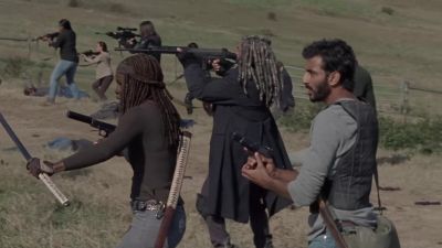 Don't shoot. - The Walking Dead
