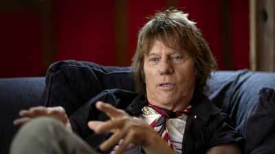 Don't stop." - Jeff Beck: Still on the Run