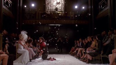 ♪ Don't stop ♪ - American Horror Story