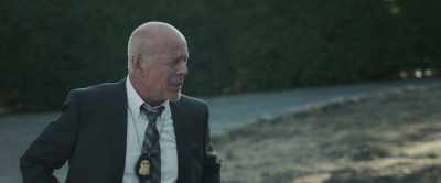 - Don't take it personally, kid.
- Shit. - Midnight in the Switchgrass