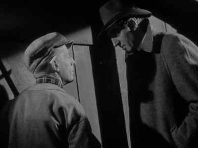 Don't tell me that you
don't recognize me. - Sherlock Holmes and the Voice of Terror