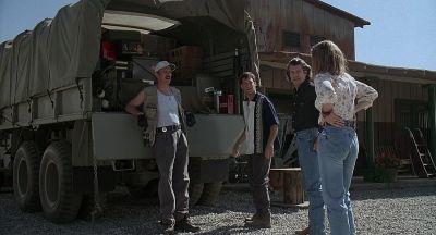 Don't you think - Tremors II: Aftershocks