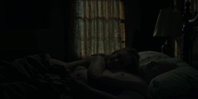 -Don't you think we're a little past that?
-Mnh-mnh. - Ozark