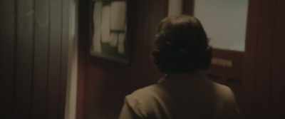 - Don't touch her!
- You done messed up, boy. - The Railway Children Return